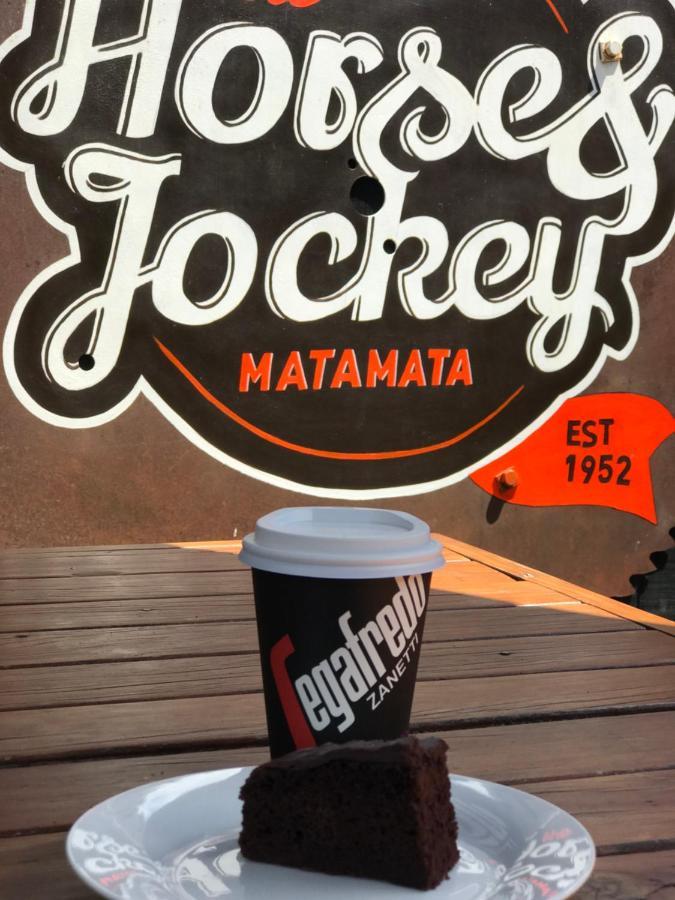 Horse And Jockey Inn Matamata Esterno foto